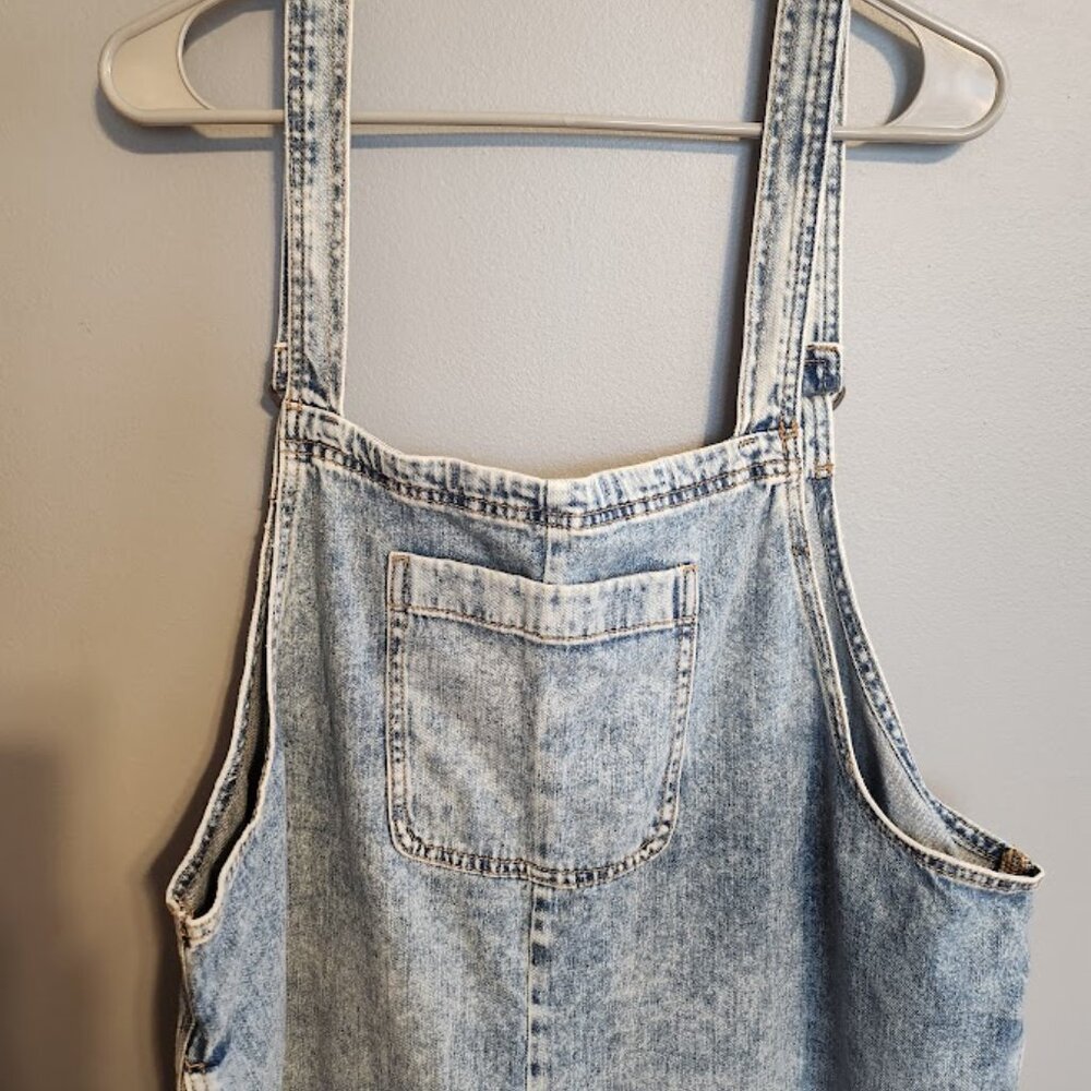 Aerie Light Blue Acid Wash Overalls ACTUAL SIZE 1X, labeled XL - Picture 4 of 8